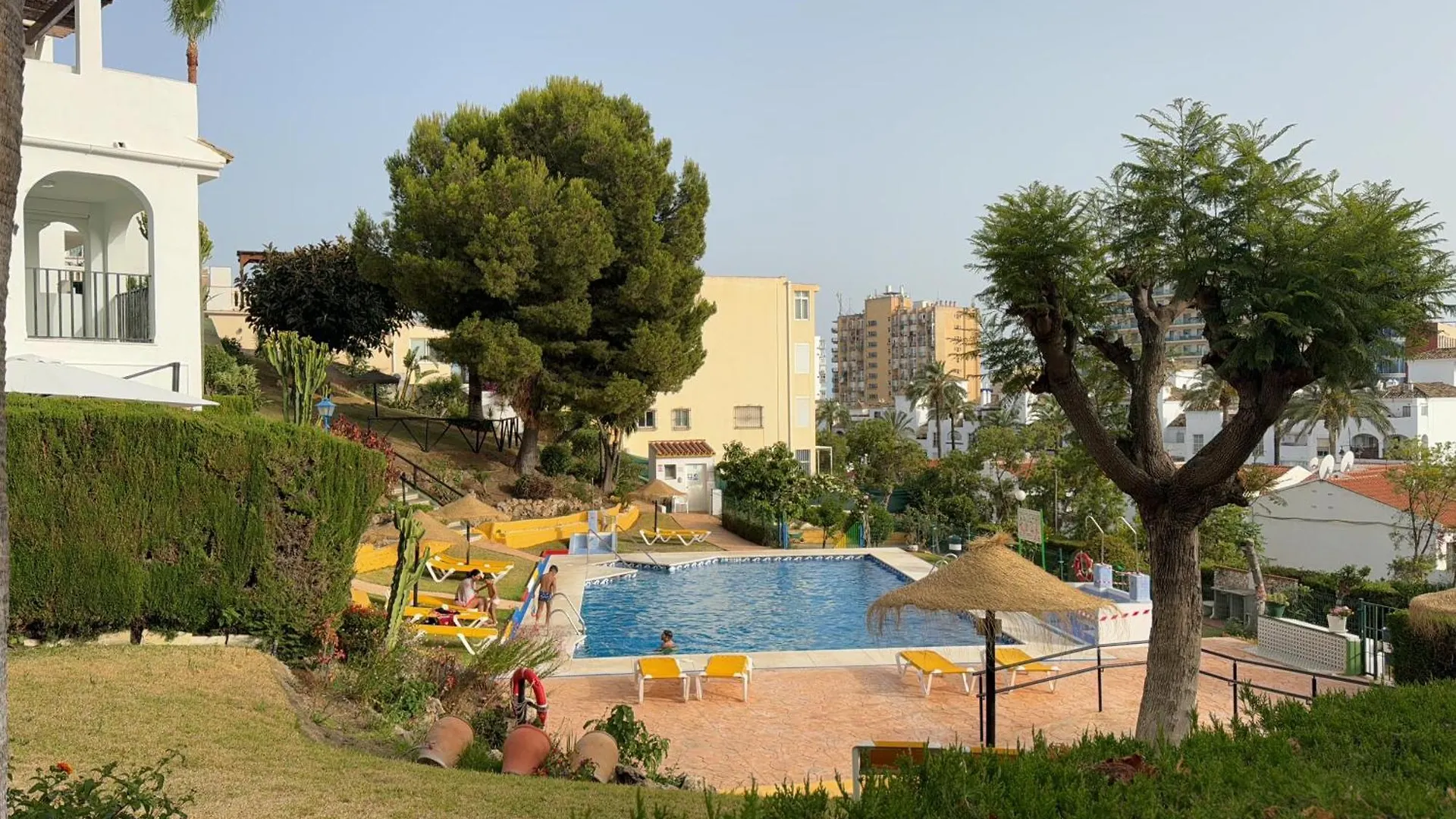 Summer Paradise In Benalmádena Lägenhet